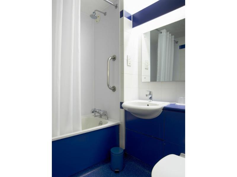 Travelodge Plymouth Bagian luar foto
